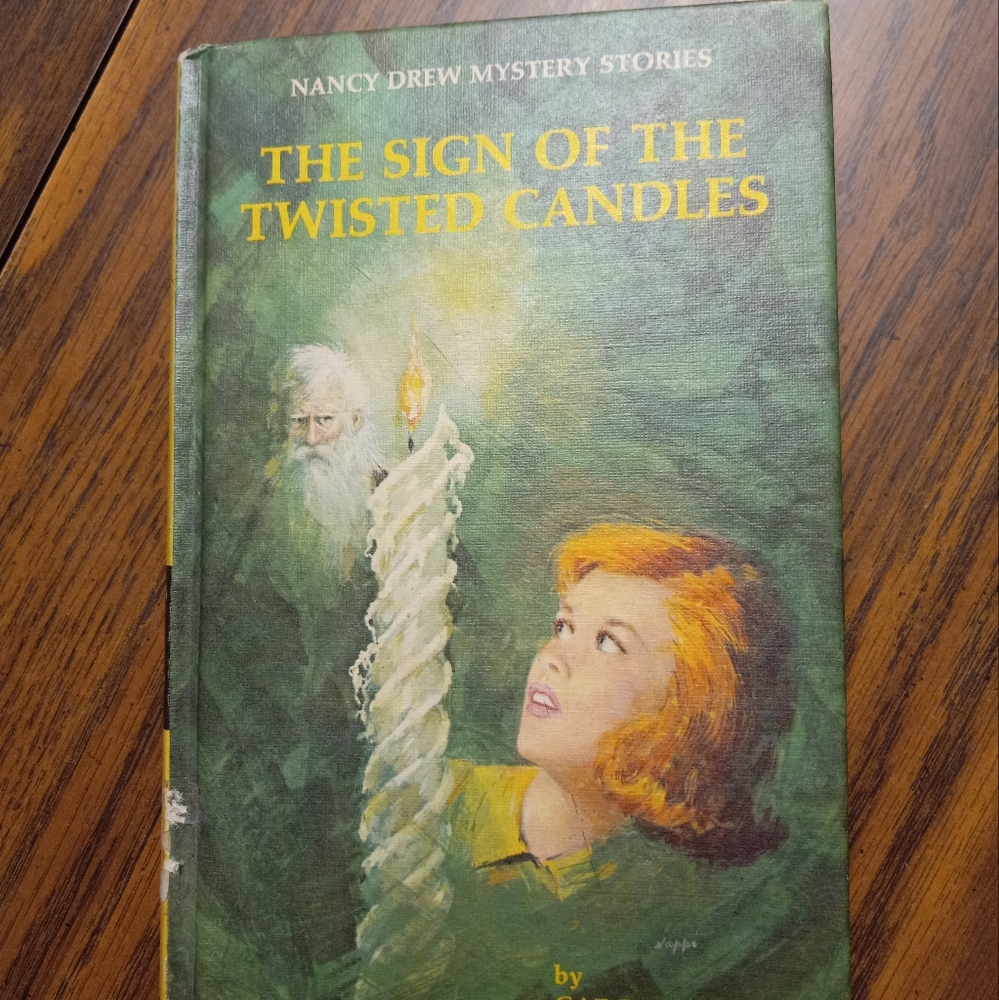 Nancy Drew #9 "The Sign Of The Twisted Candles".